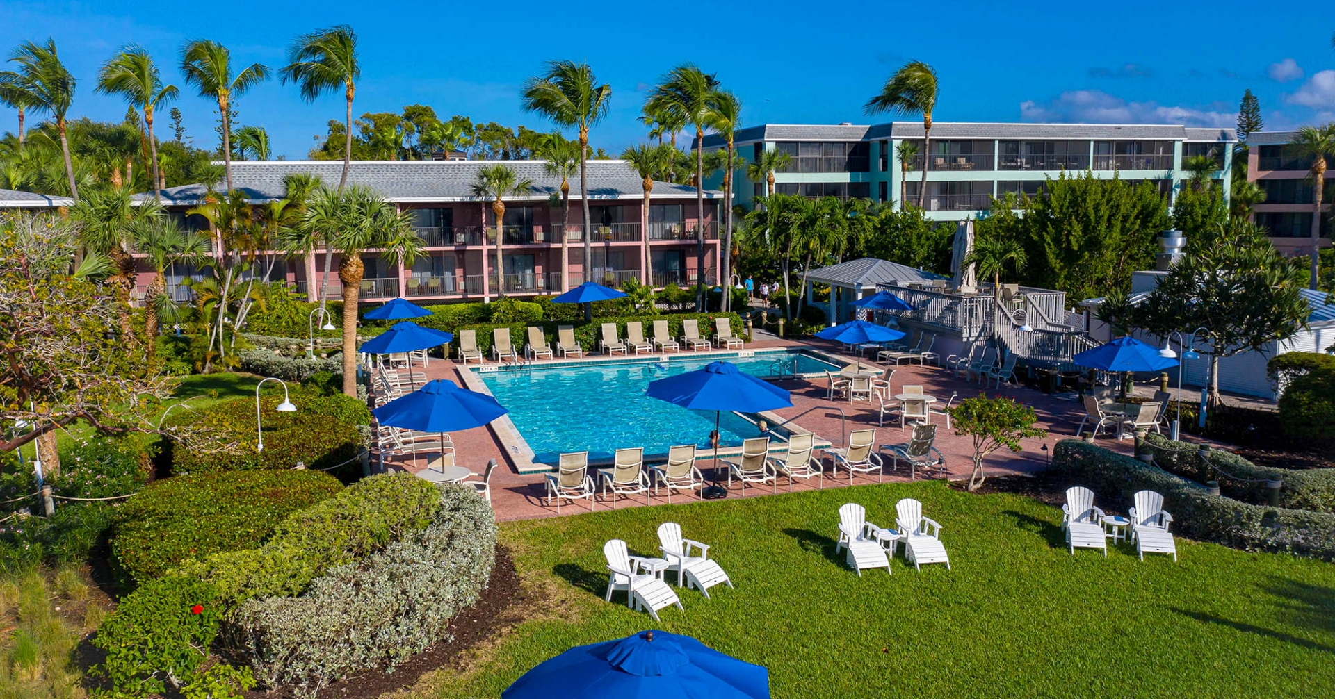 Pool view of the top rated Sanibel Island Hotel