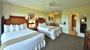 Sanibel Inn guest room with two beds