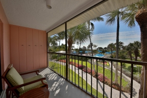 Sanibel Inn balcony views