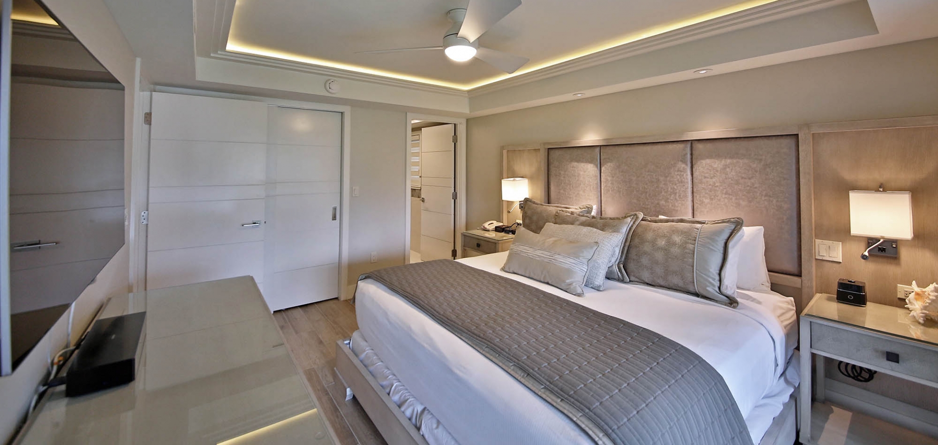 Interior view of a bedroom at Sanibel Inn, a hotel on Sanibel Island